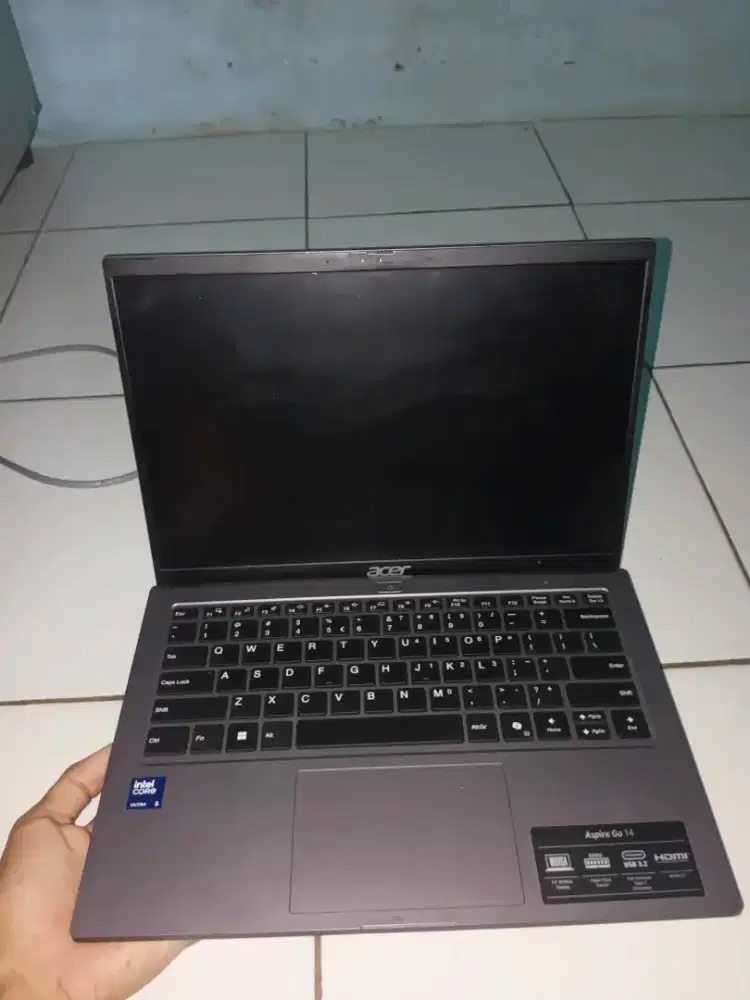 Laptop Acer Aspire AI AG14-71 M