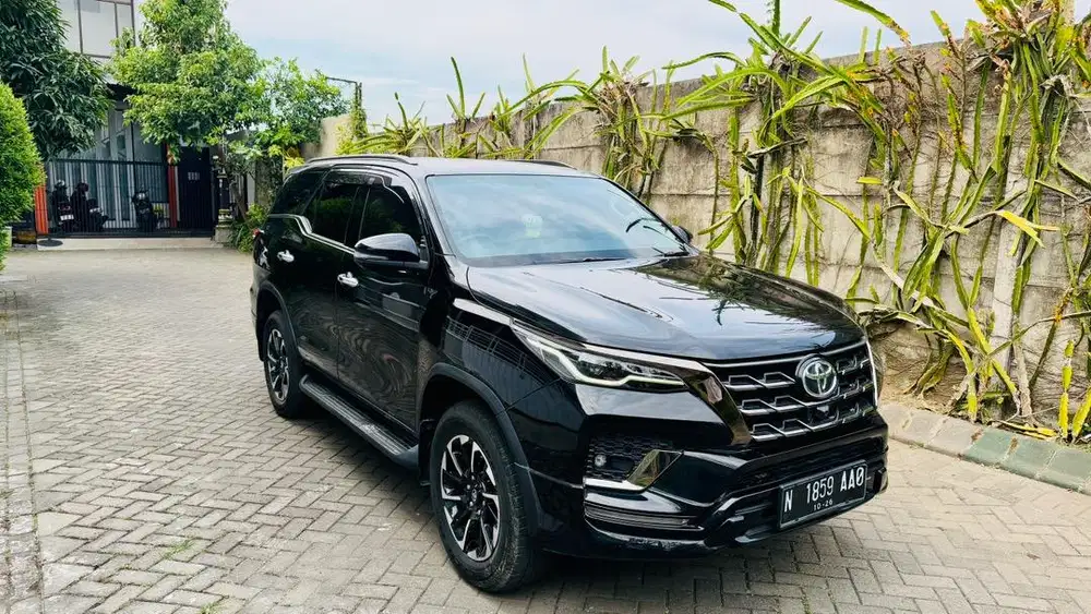 Fortuner GR 2.4 2021 (km 33)