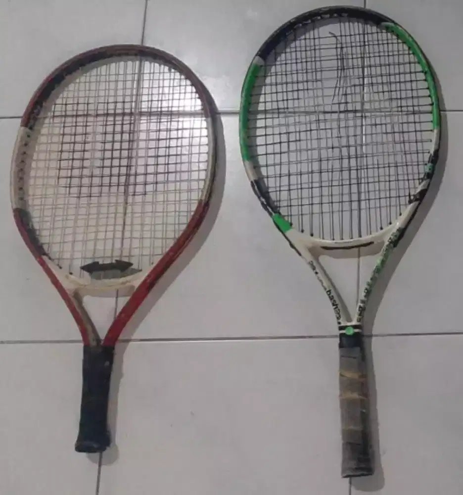 Raket tenis second