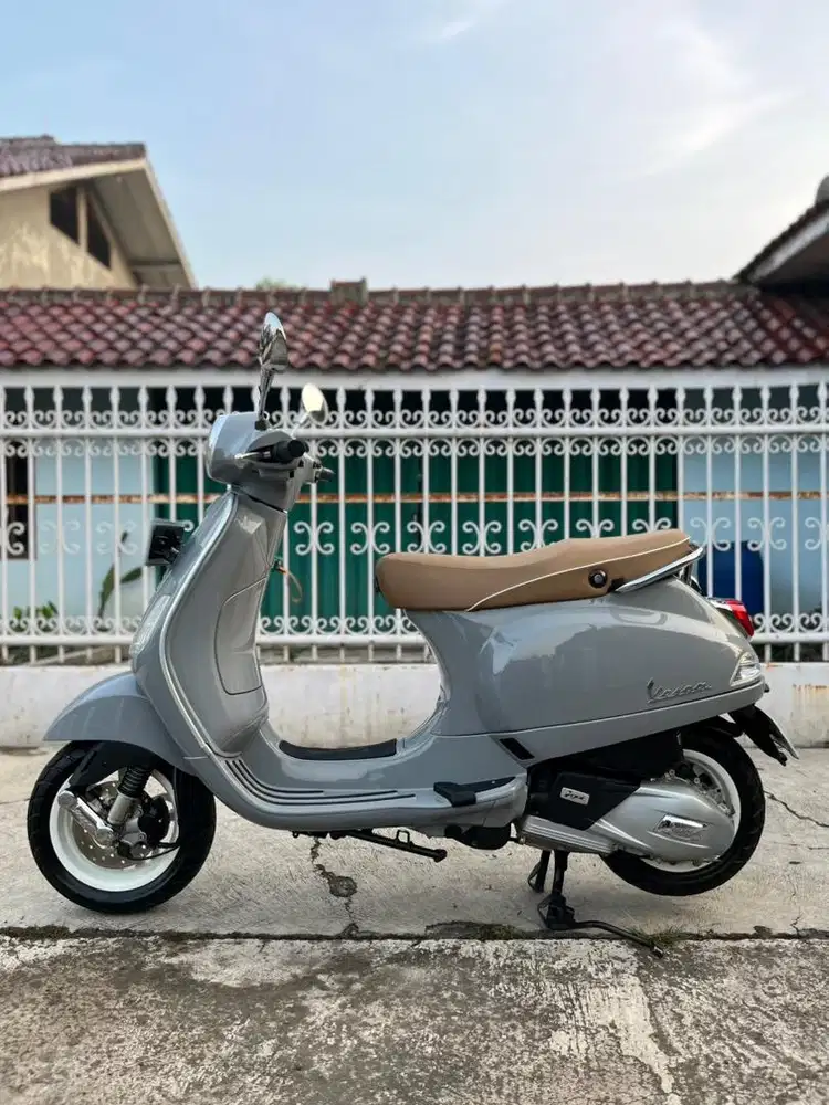 Vespa Lx 125 iget 2025 Abu New model