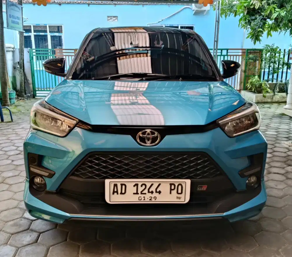 Raize GR sport two tone 1.0 Turbo matic 2023/24 istimewa.
