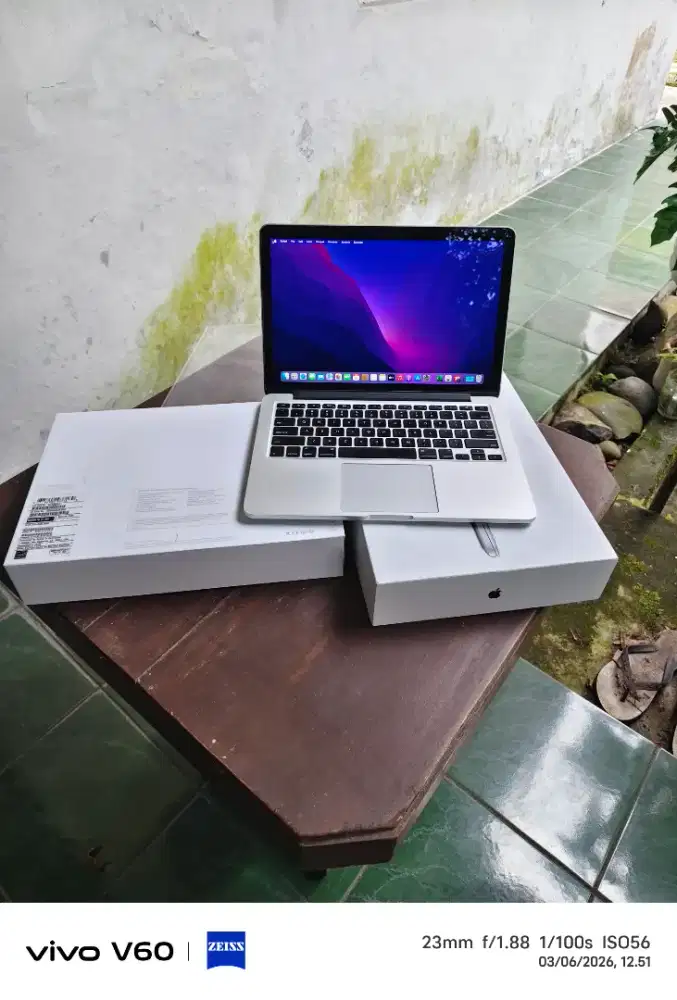 Macbook pro 2015 8/128 fulset mulus