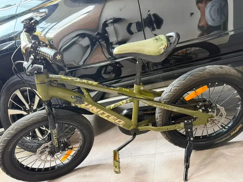 Sepeda bmx united