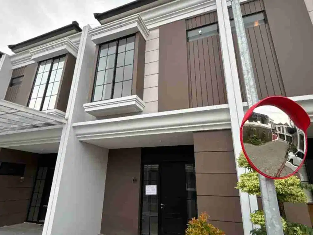 DIJUAL CEPAT Rumah Baru Gress di Regency One Eastpoint
Dekat Pakuwon City