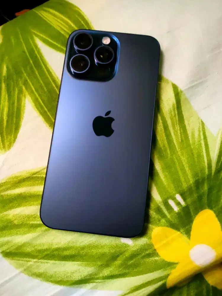 I phone 15 promax ex ibox memori 512 warna Blue titanium