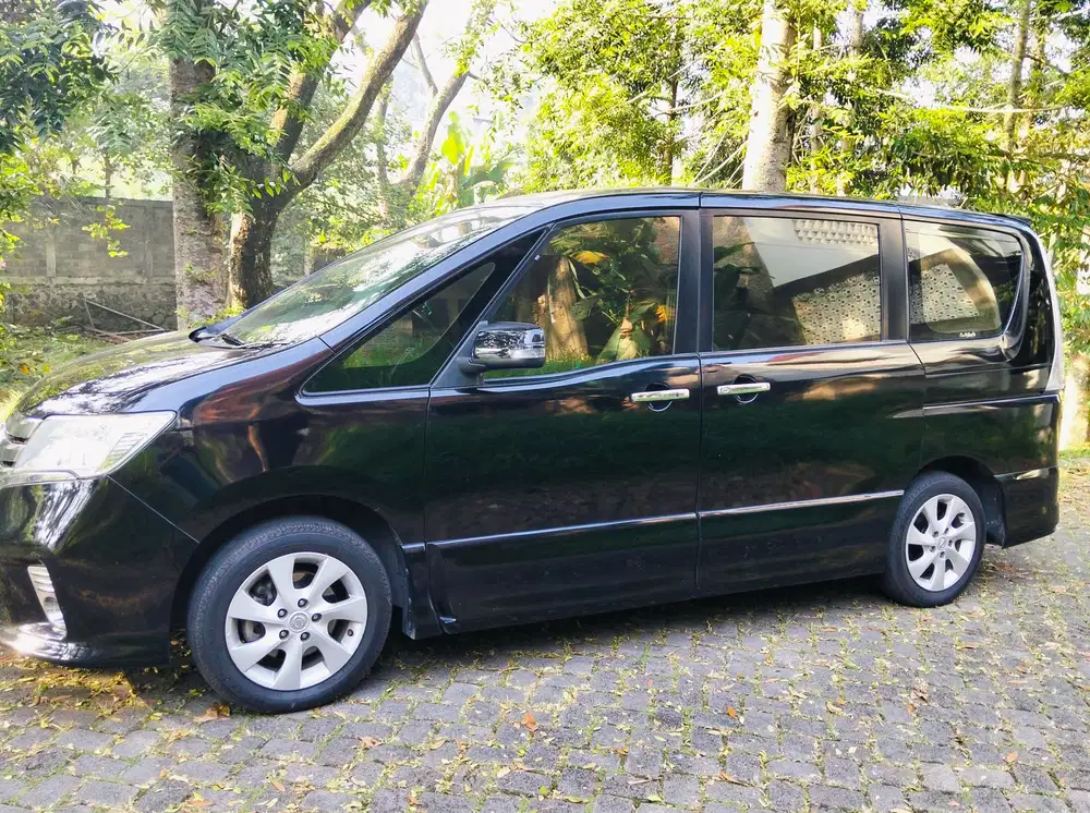 Nissan Serena 2013 Bensin