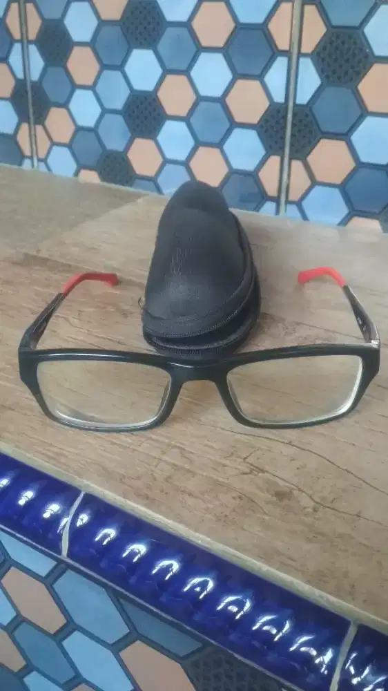 Kacamata Oakley Chamfer