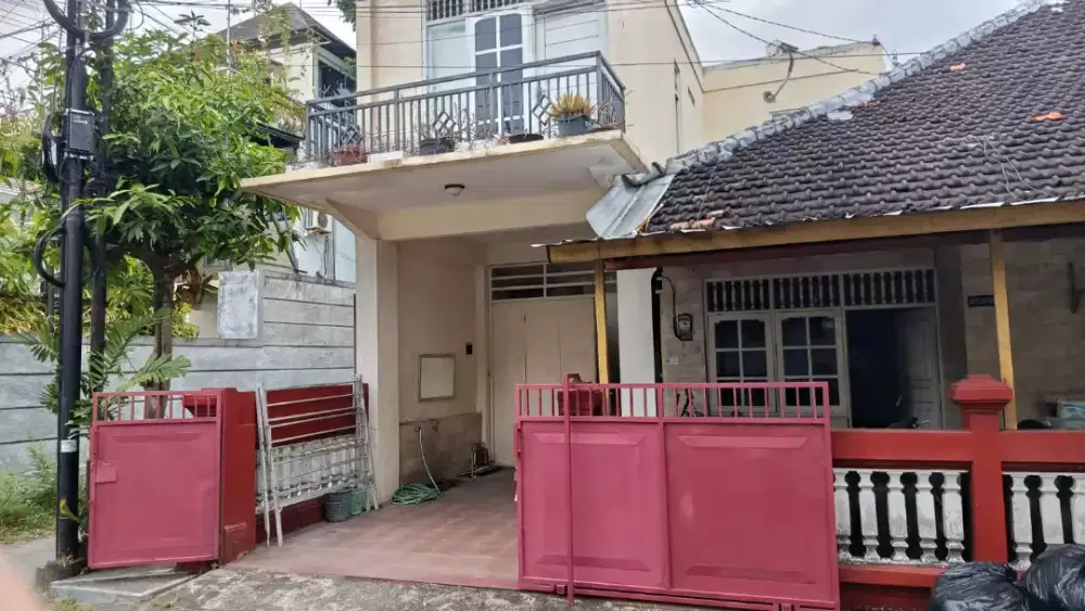 Rumah SHM. lokasi Strategis.
