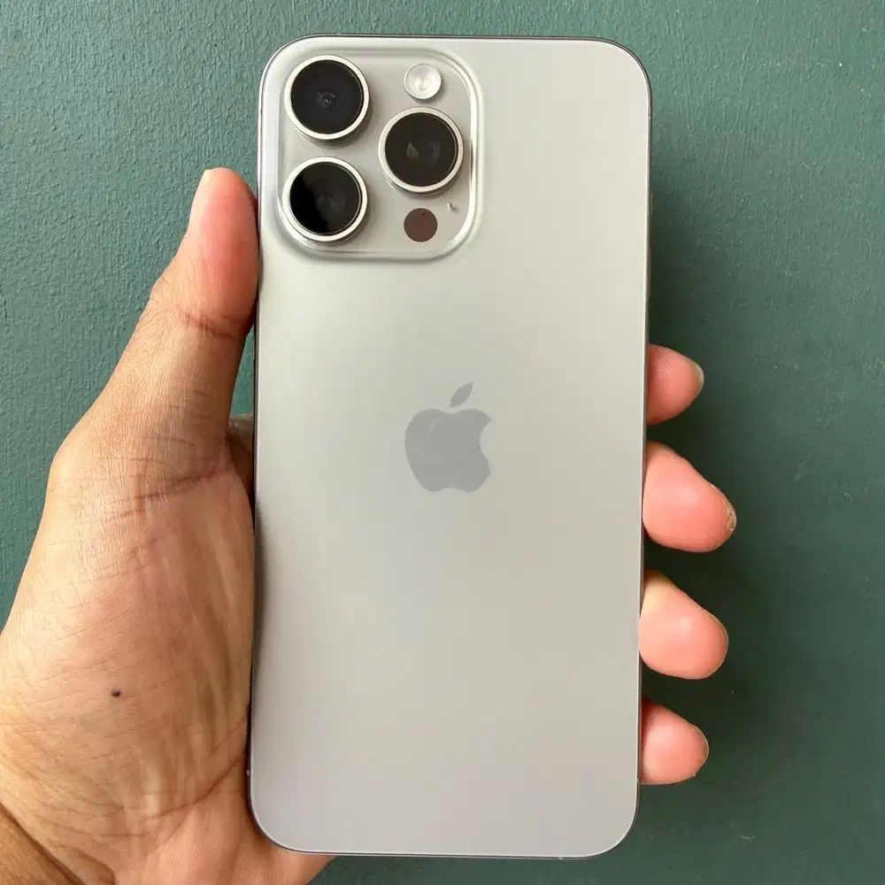 iPhone 15 Pro Max 256GB Natural Titanium BH 85% IMEI TerdaftarBeacukai
