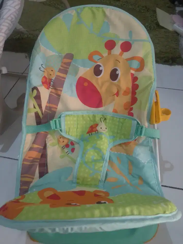 Kursi duduk mandi bayi
