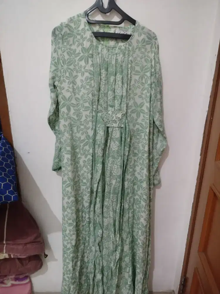 Baju muslimah batik