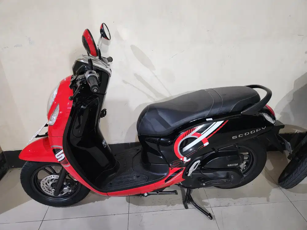 Scoopy hitam merah 2023 Gbm tunai kredit