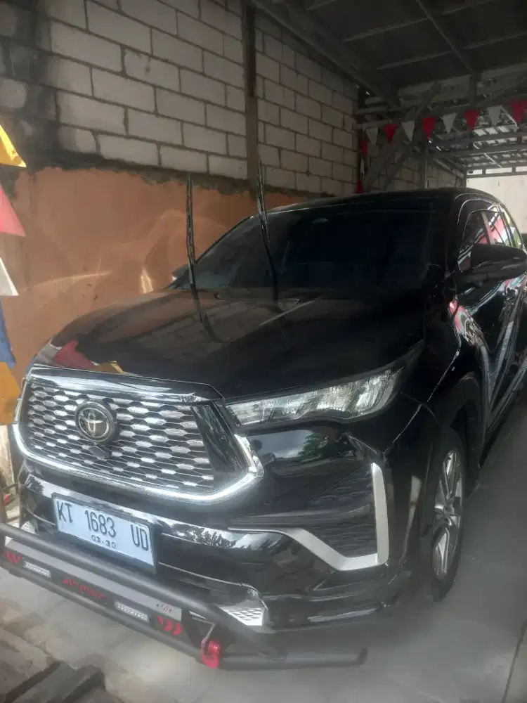 Toyota Zenix Hybred Q 2.0 Cc