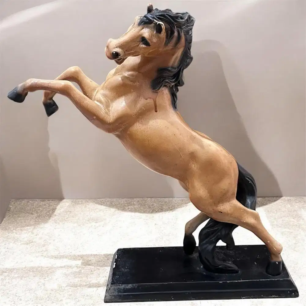 Vintage Patung Kuda Jingkrak (rearing horse)