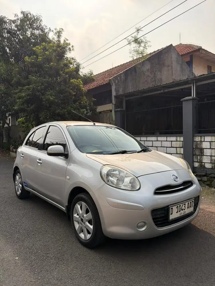 NISSAN MARCH XS AT 2013 (matic)