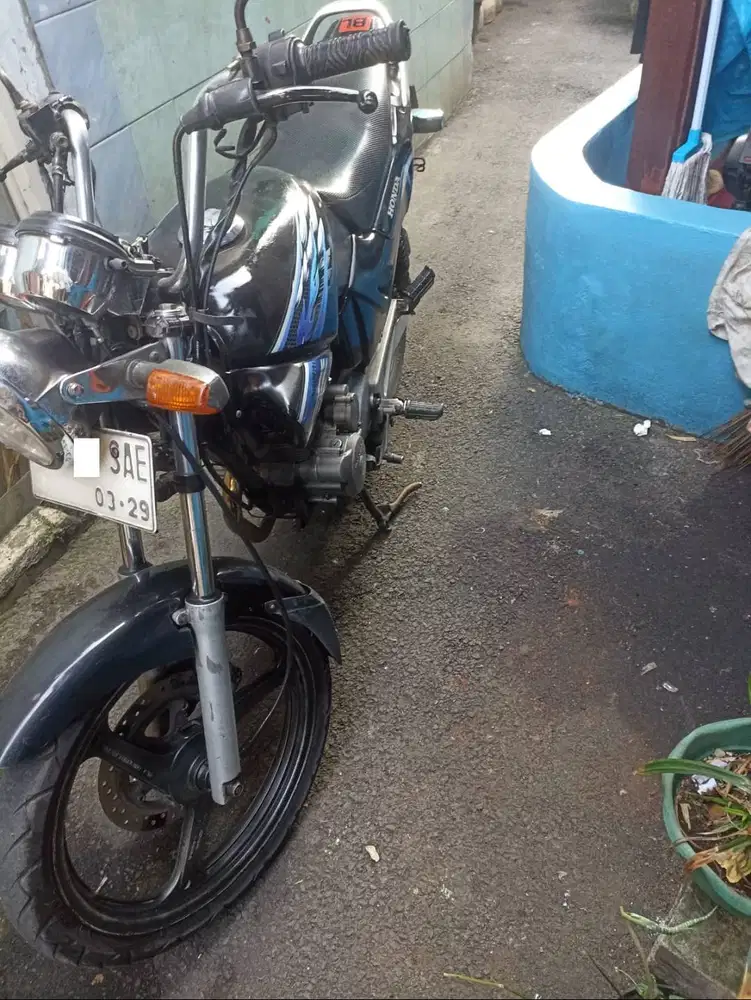 Dijual Motor Tiger Thn.2004/Tilam/Tiger Lama Plat B