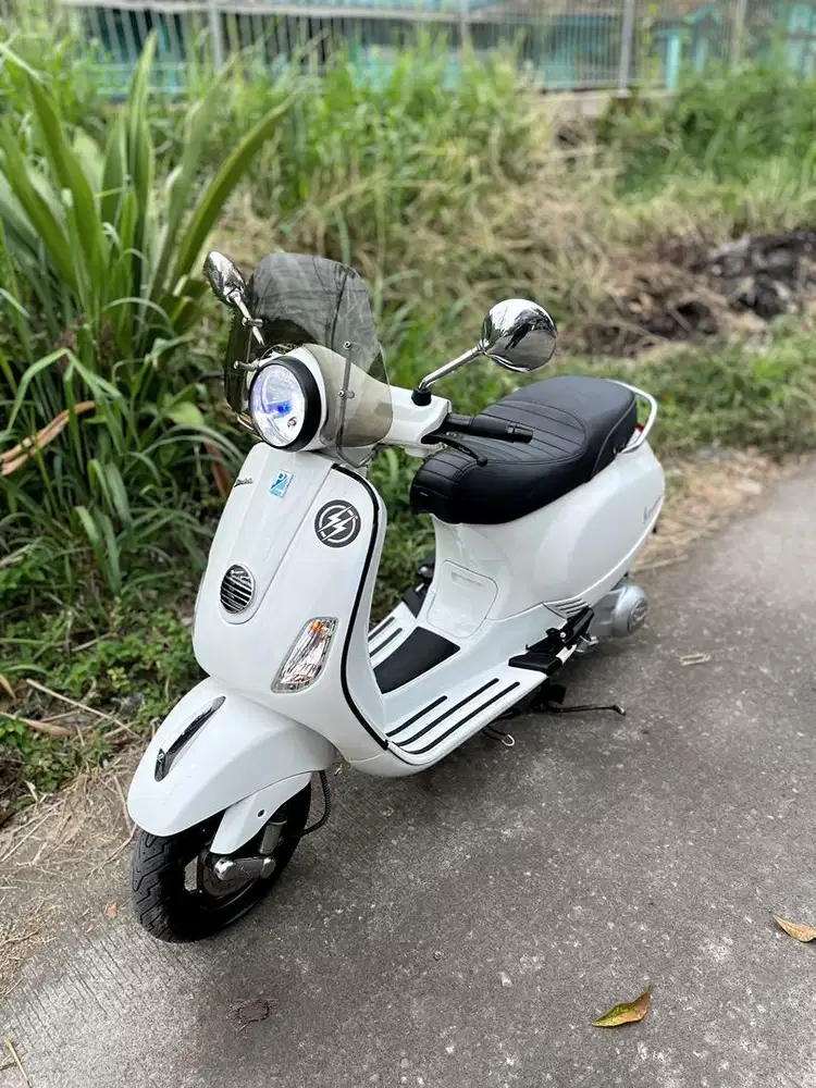 Vespa LX 2vie 2012 White Termurah Siap Gas