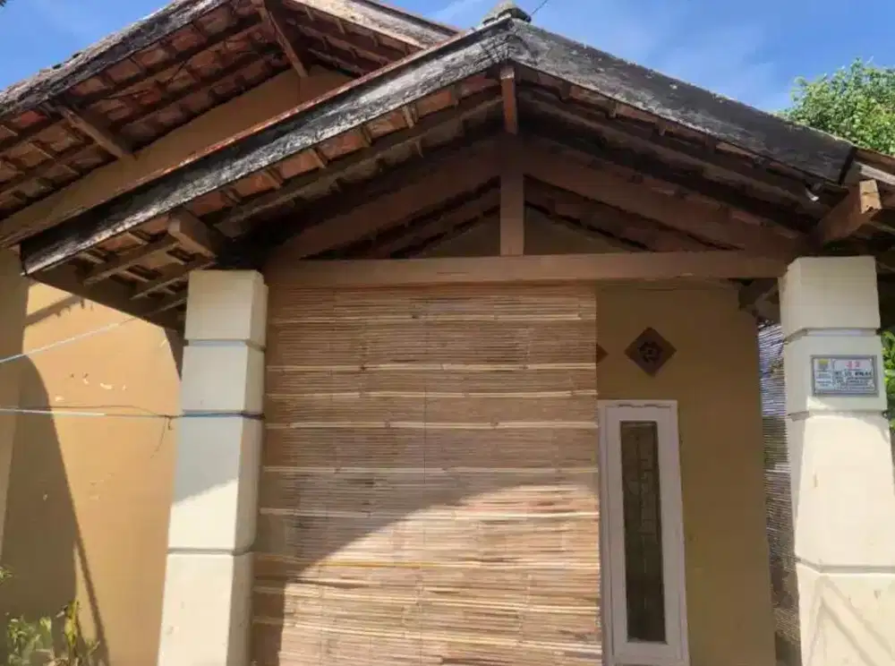 DISEWAKAN RUMAH SATU TAHUN