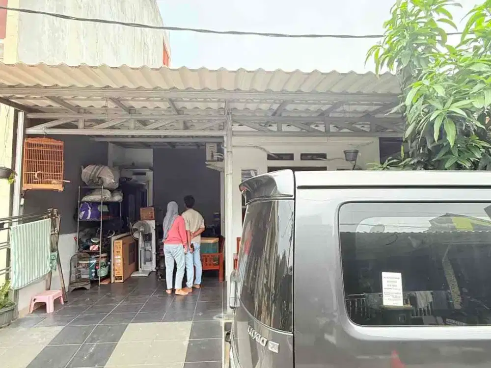 Dijual rumah siap huni puri beta 2 jalan kaki halte busway puri beta 2