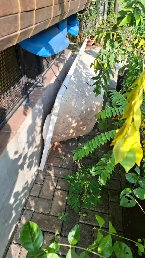 DIJUAL BATHTUB BEKAS
