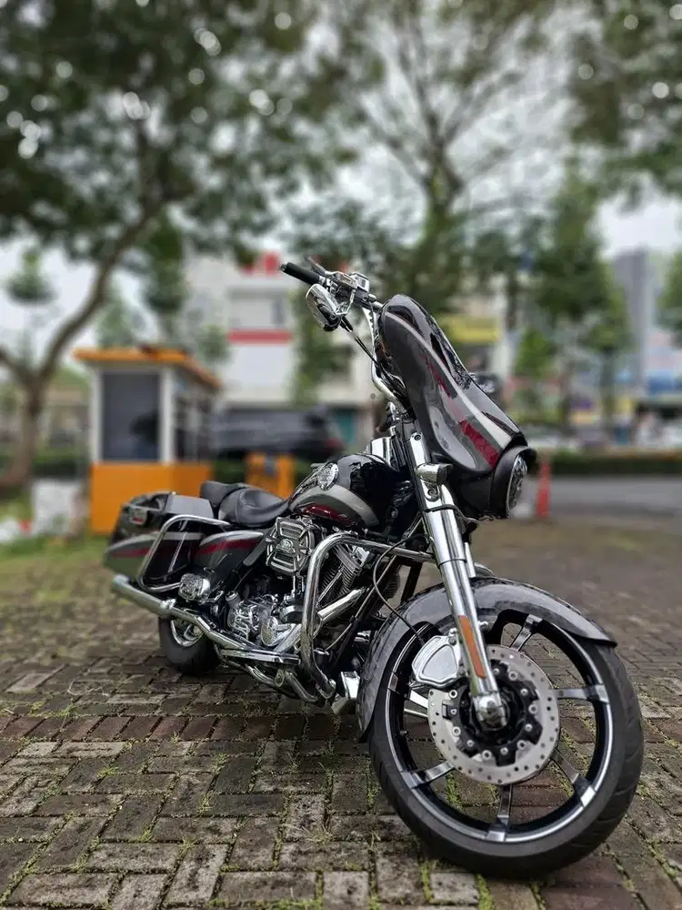Harley davidson Ultra CVO 2006 Full paper