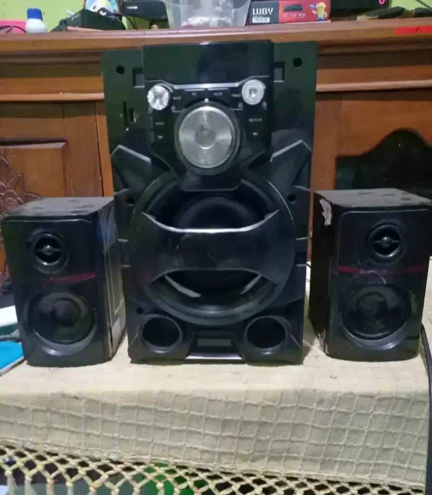 Speaker bluetooth