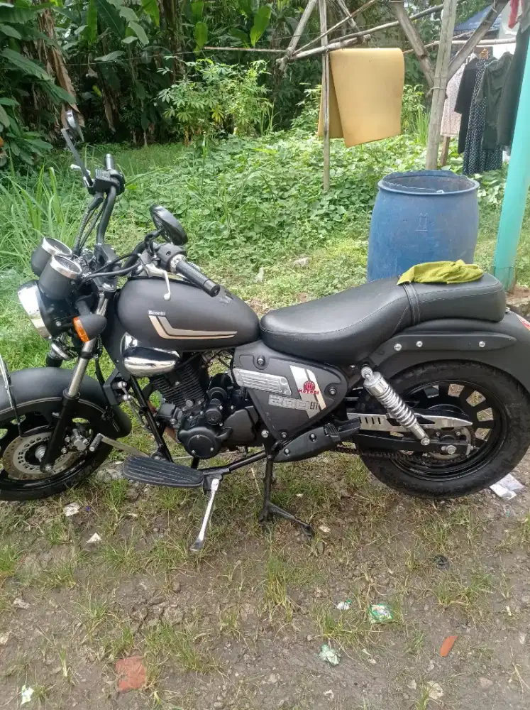 Motor banelli CC 200
