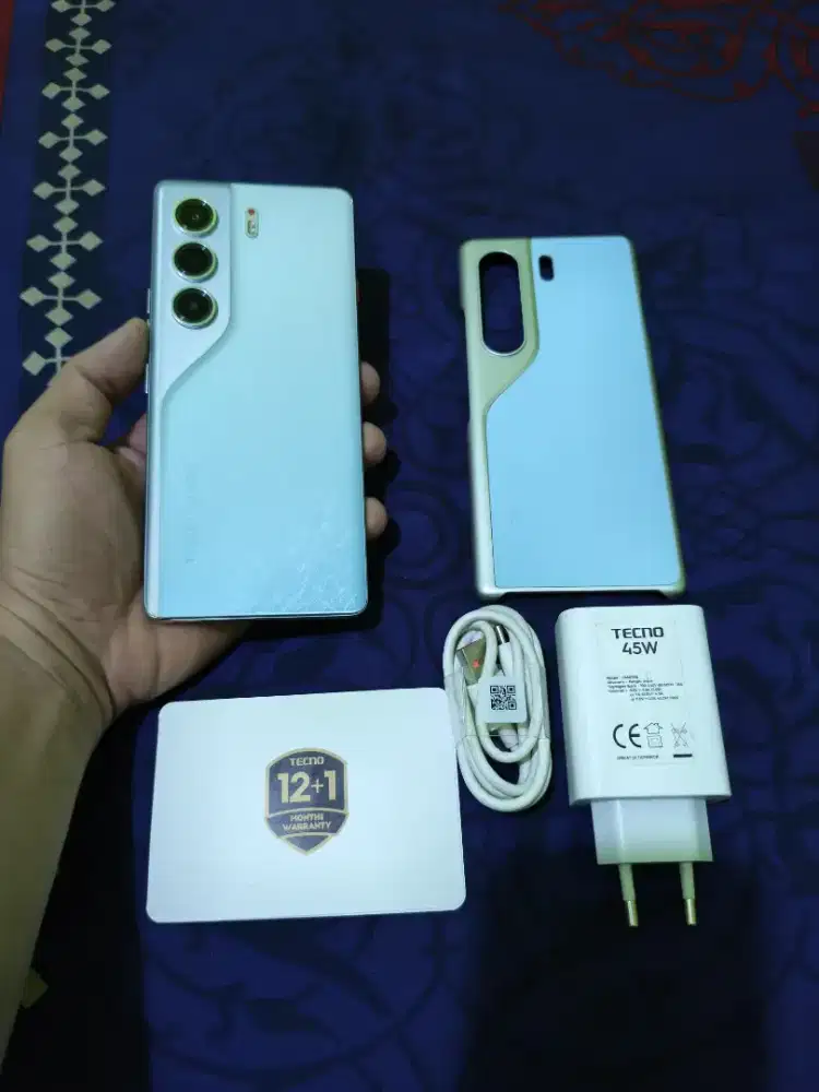 Tecno Camon 40 Pro 5G RAM 12+12/256GB Garansi S/D 30-06-2027