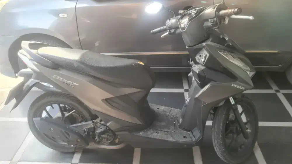 Beat Delux 2023 low KM
