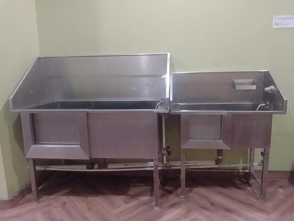 DI JUAL BAK MANDI GROOMING BESI - KONDISI BEKAS DI JUAL CEPAT