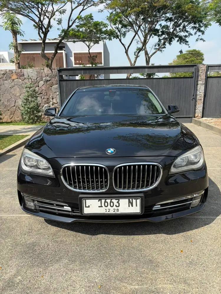 BMW 740Li Twin Turbo 2014