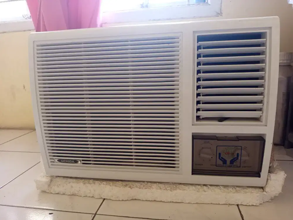 AC window uchida 1/2 PK second