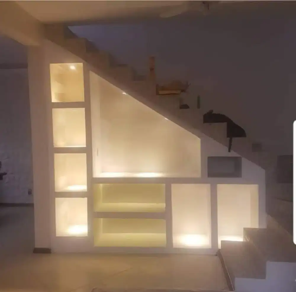 Storage bawah tangga