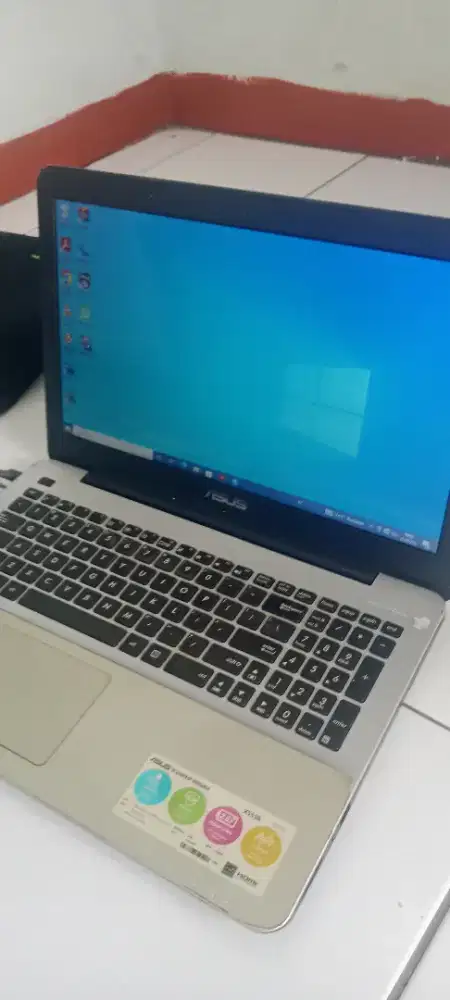 Laptop asus x555 b minus spiker