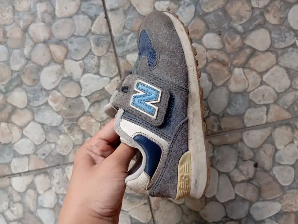 sepatu anak NB 574 original size 30