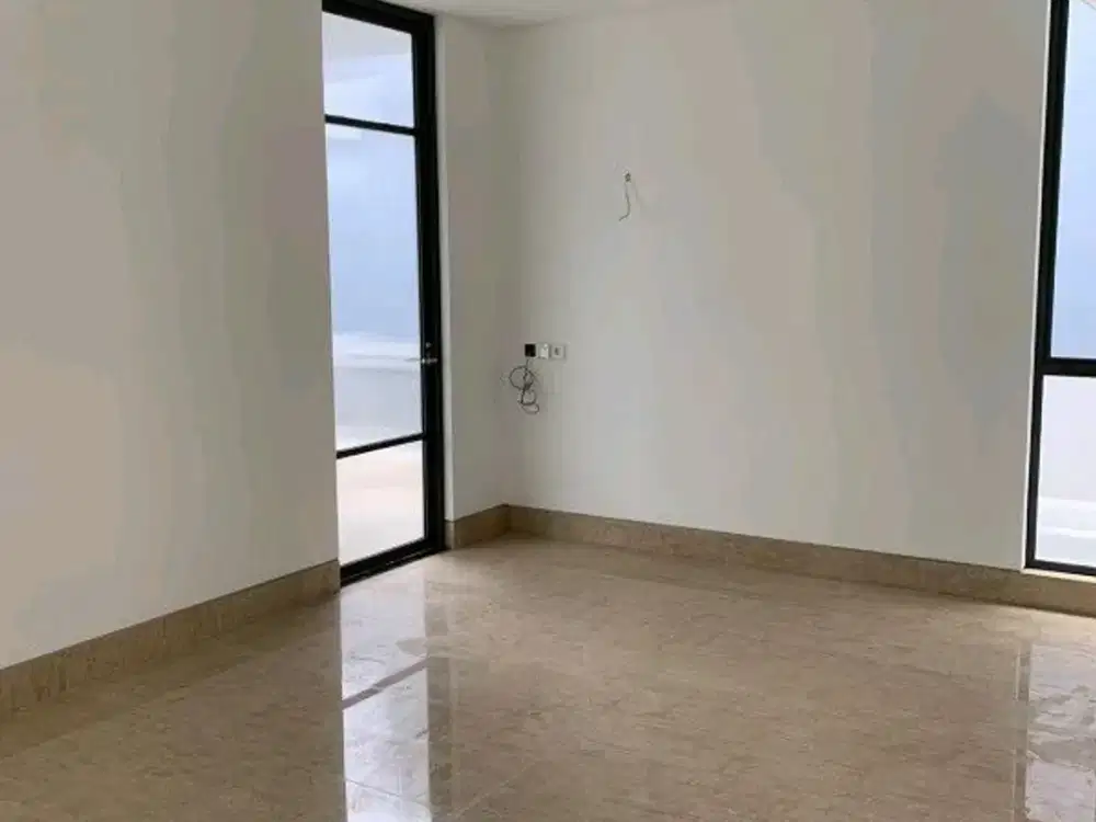Rumah Mewah Minimalis Siap Huni di Setraduta Dekat Univ Kristen Maranatha Ref.05551