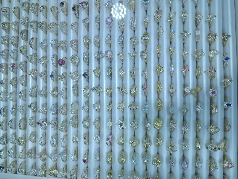 Terima mas surat ilang hancur anting sebelah