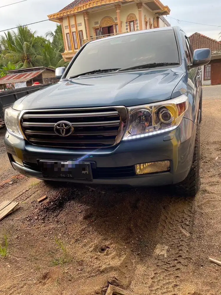 Toyota Land Cruiser VX 200 4.2 Diesel 2008 Matic Terawat