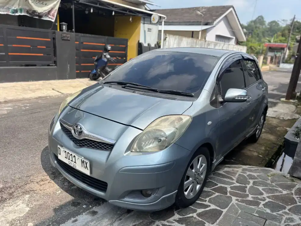 Toyota Yaris E AT 2010