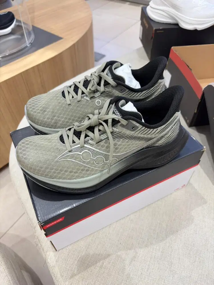 Di Jual Sepatu Saucony Endorphin Speed 5