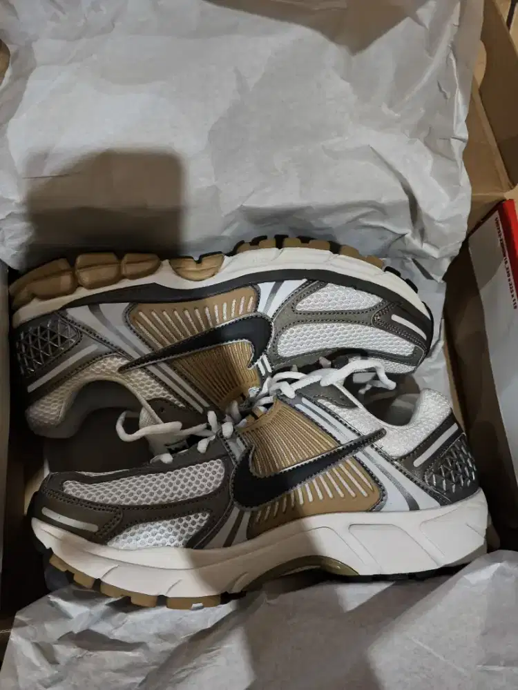 NIKE VOMERO 5 PEMAKAIAN SENDIRI