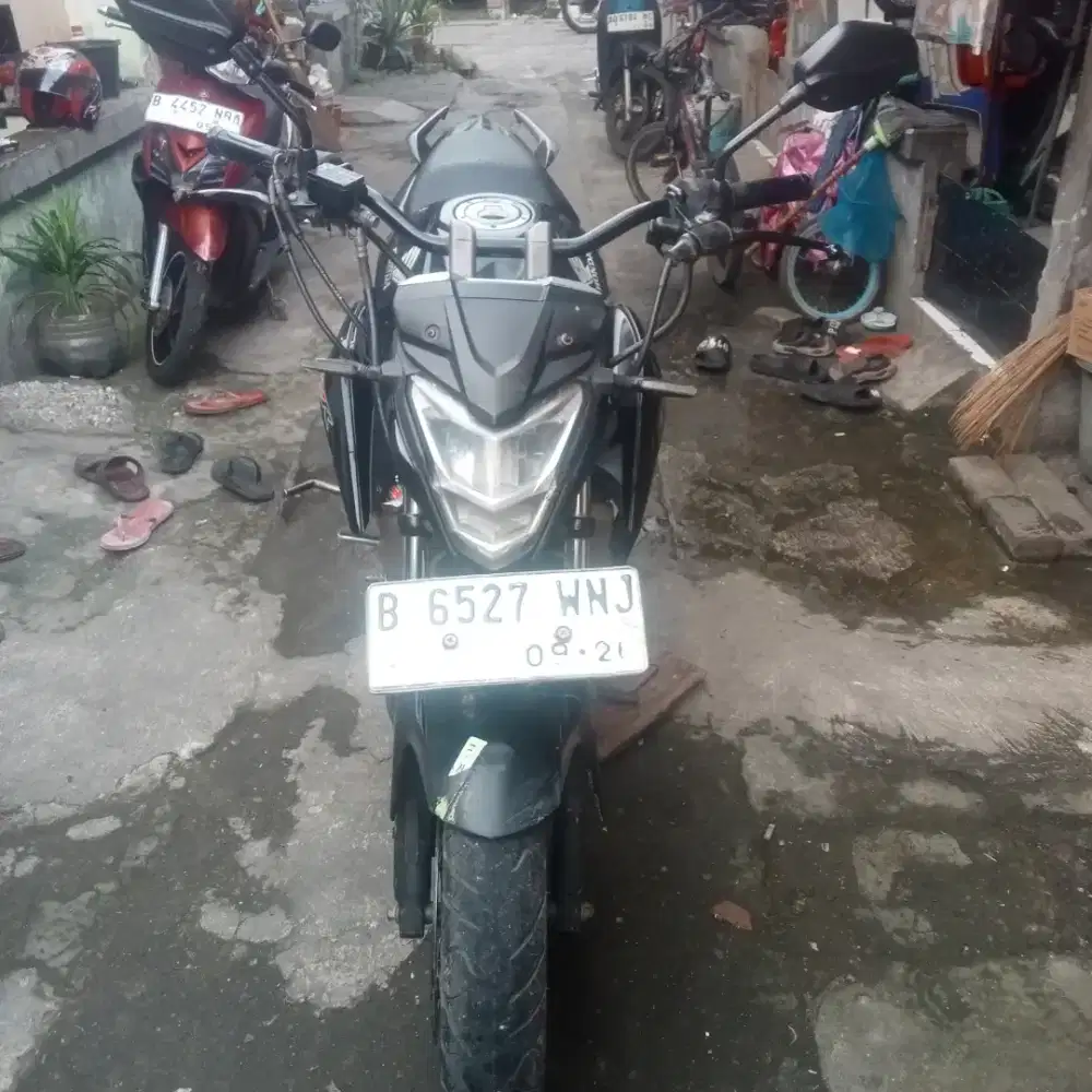 Jual motor cb 150r tahun 2015,kondisi apa adanya pajak off dari 2022,