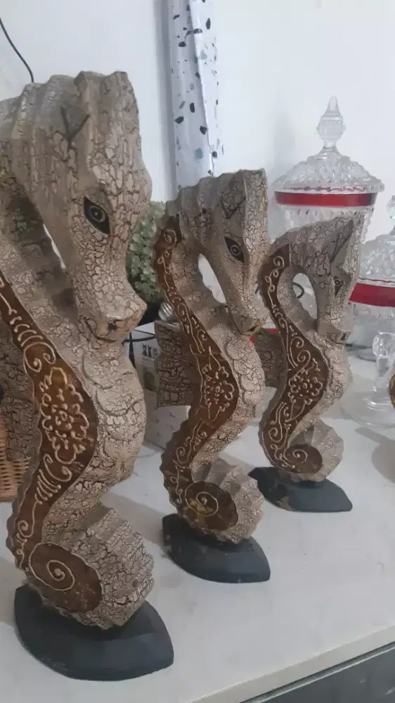 Dijual pajangan kuda laut dari bali