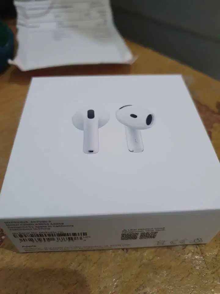Aipods 4 jual santai