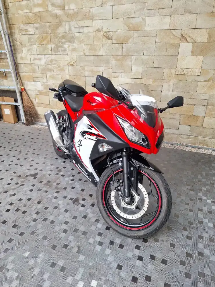DIJUAL KAWASAKI NINJA 250 FI ABS SPECIAL EDITION TAHUN 2013