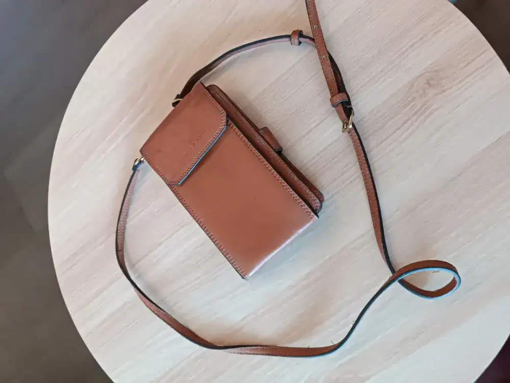 Sling HP & Dompet Kartu