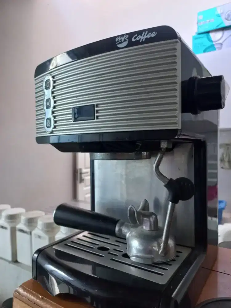Mesin kopi espresso