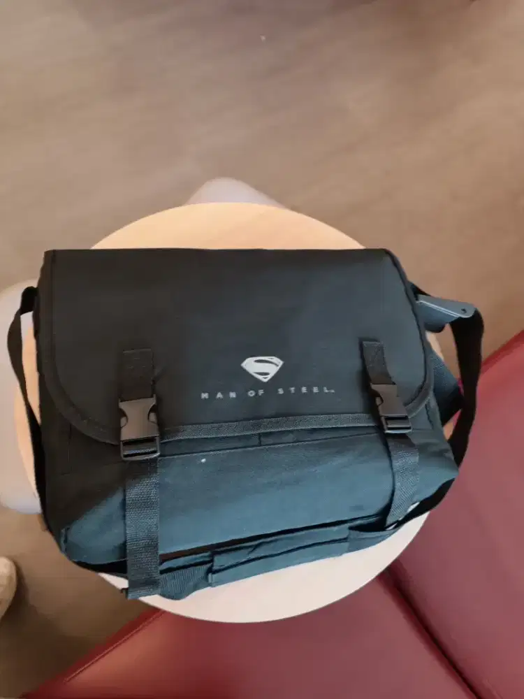 Tas Daily Messenger Bag Mewah