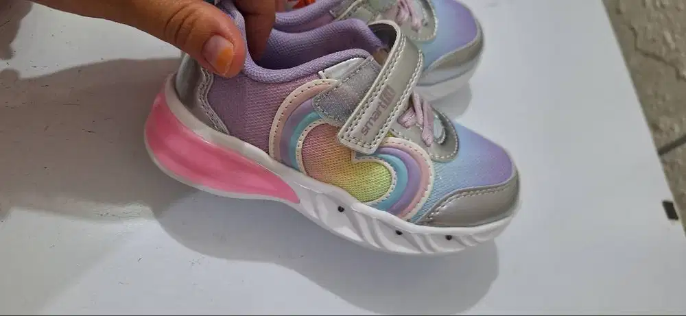 Sepatu anak di payless
