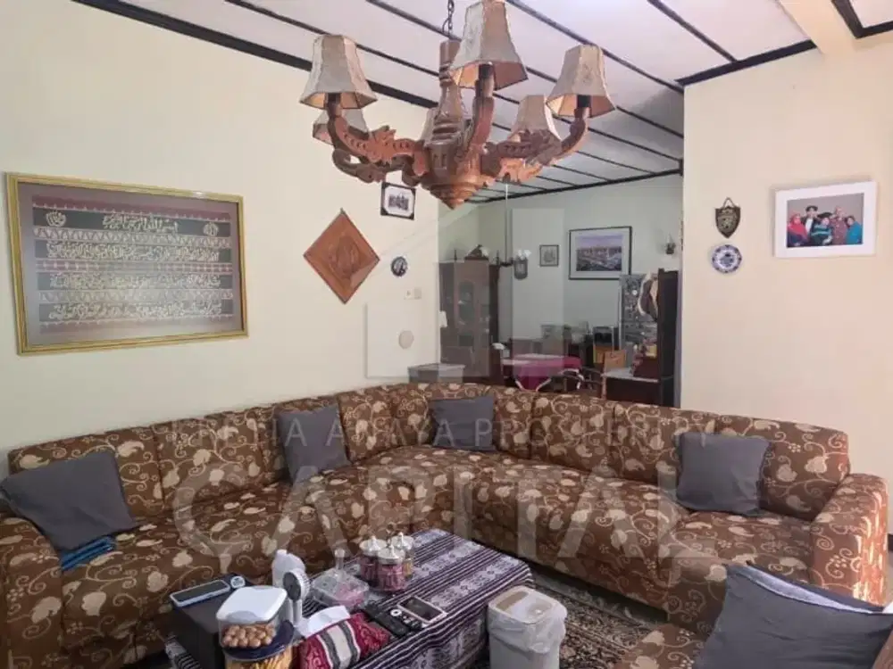 RUMAH ASRI DAN TERAWAT DI SUKAHAJI GEGERKALONG